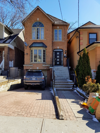 Exterior - Furnished basement rental w private bathroom in Upper Beaches