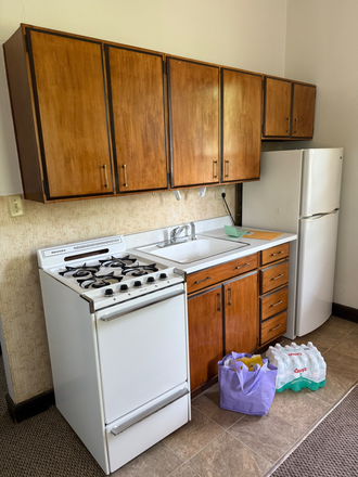 Kitchen - 1 bedroom 1 bathroom apartment close to campus
