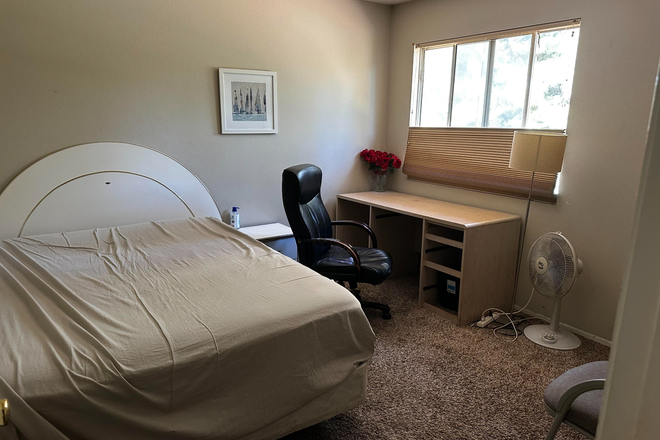 Bedroom - Irvine Single Room for Rent $1100 House