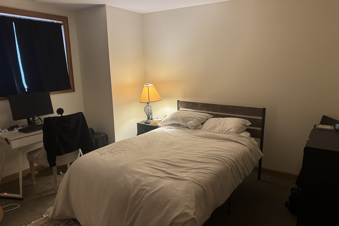 Bedroom - 22 High St #9 Room Sublet Spring 2027