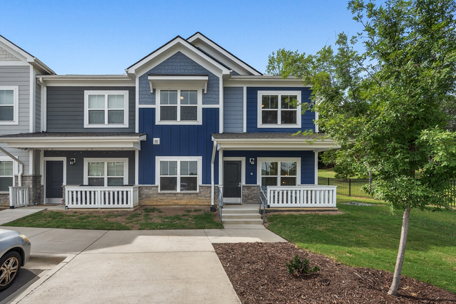 Outside Street View - Aspen Heights Townhome