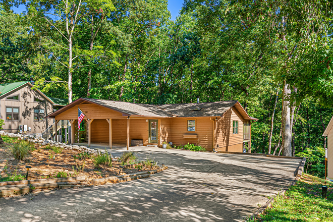 exterior - Furnished Lake Hartwell Retreat with Private Dock House