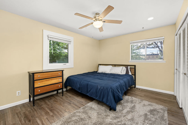 Bedroom with two large closets - Room with private bathroom available in shared house blocks from campus