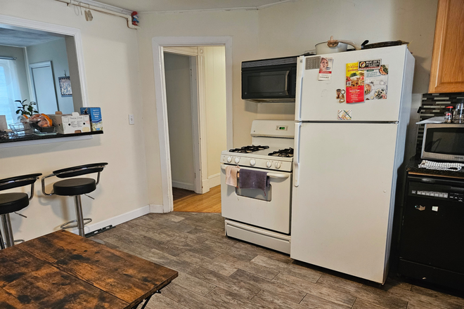 Kitchen - Rooms $1,075-1,325/month. 3-4 bedroom 2 baths Apartments. Walk to Harvard and MIT. Walk to T.