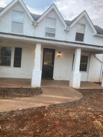Front Entrance - landscaping project - KESWICK RENTAL - I-64 access, within minutes to Charlottesville