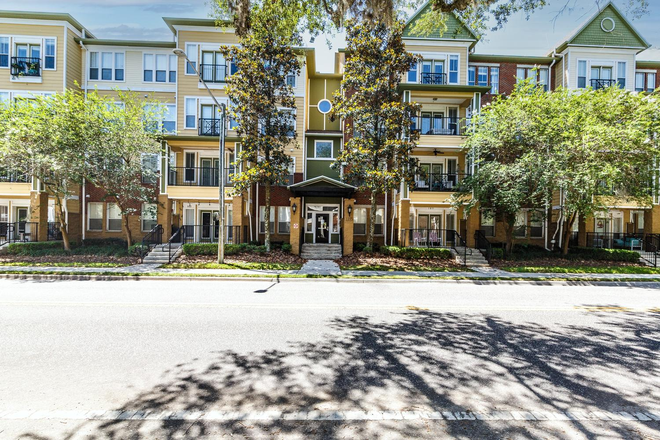 Outside - 1185 SW 9TH RD #212
