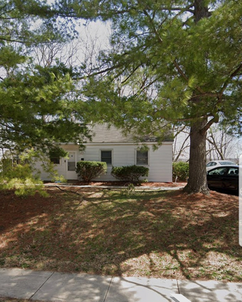 Street view - 3 bedroom 1 story house