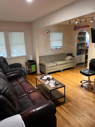 Living Room - 5 Bedroom House Very Close to Campus