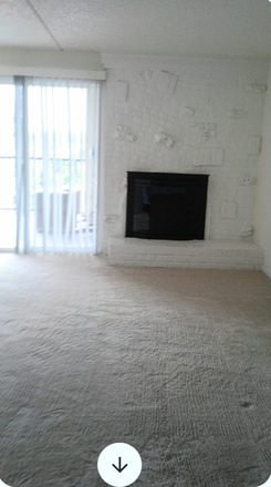 - Newer Corner-Unit 2-Bdrm 1-bath apt, large Balcony, W/D, DW, AC,3rd flr, avail now(720-581-3491)
