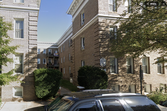 Outside street view - Woodrow Apartments