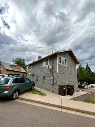 Outside Street View - House close to campus