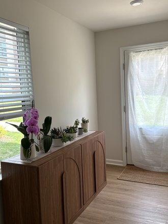 Entryway - Brand New Townhouse Primary Bedroom | Close to UMD, Quiet & Ideal for Work/Study