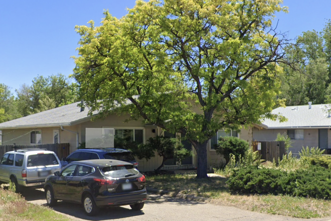 Outside Street View - Private Bedroom (furnished or unfurnished) (Close to Buses, Will Vill, and Main Campus)