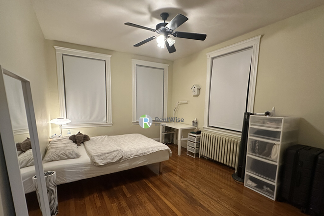 1 - JAN 2026-Awesome Brighotn Studio, H/HW inc. Cat ok. NO FEE Apartments
