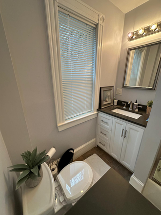 bathroom - Live Luxe: Prime Location, Modern Comforts, and Garden Serenity