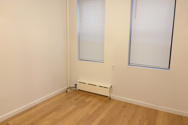 Bedroom - 2 Bed / 1 Bath | $3,700/mo | 58 Westland Ave Apartments