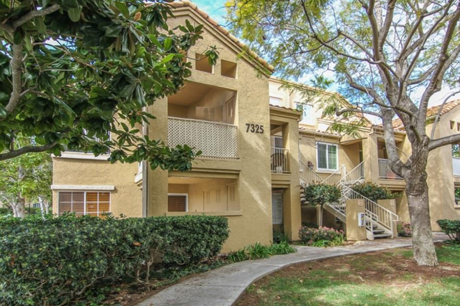 Building - One bedroom available for rent in a two bedroom and 2 bath condo