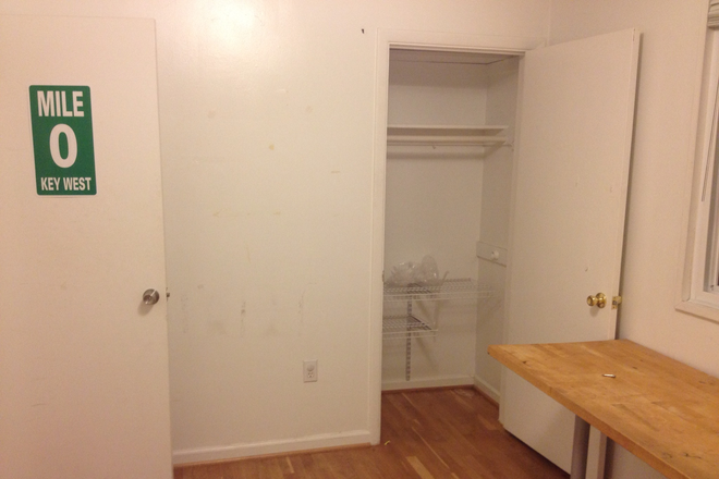 Similar available room - 4-bed, 2.5-bath home: New HVAC, updated appliances, rent incl. utilities & high-speed internet