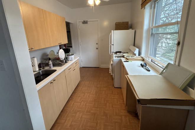 Kitchen - Looking for a Female Subletter for a 3bed/1bath Apartment Close to Campus!