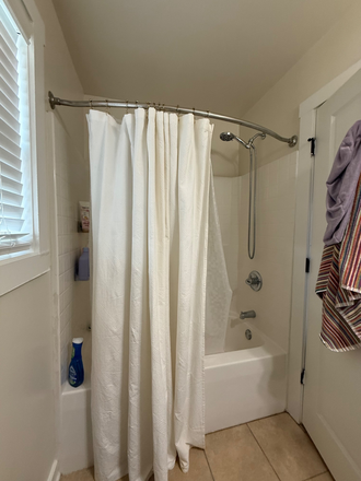 Shower - The Retreat West Apartments
