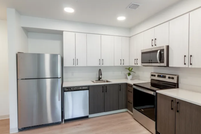 Kitchen - Fieldstone Artisan 2B2B Summer/Fall Sublet/Contract Takeover Apartments