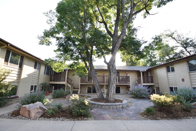 1920 19th - 1920 19th St. (3BR/2BA) Apartments