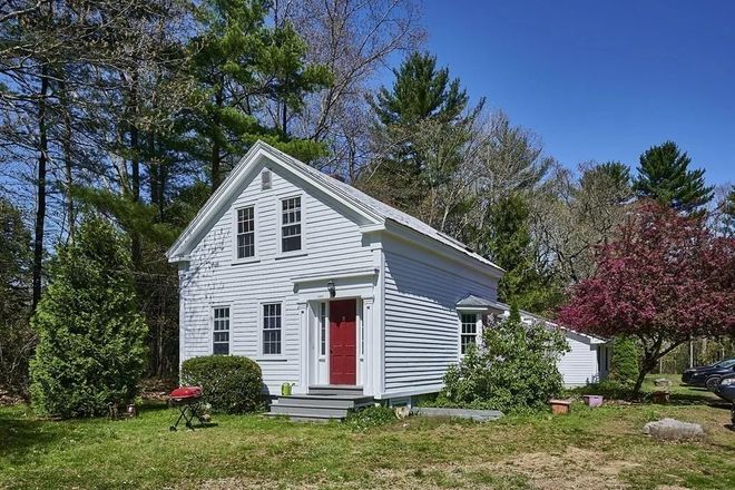 Exterior - Stunning Five Bedroom In Belchertown