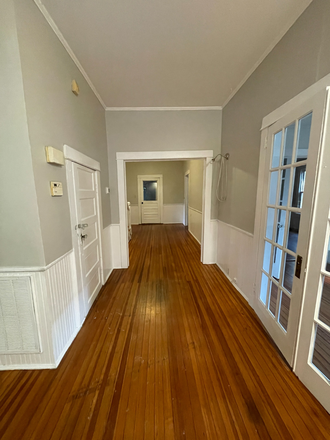 Downstairs Hall - Large House Near East Campus