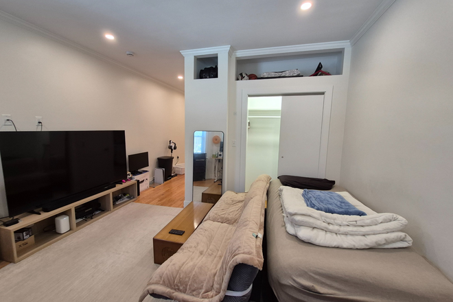 1 - SEPT 2026 – Fenway Studio with Heat & Hot Water Included, Cat Friendly! No Broker Fees! Apartments