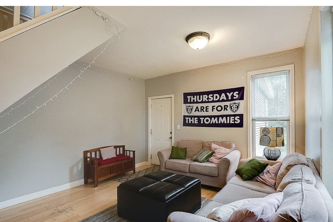 Living room- unfurnished - 1907 Marshall ave