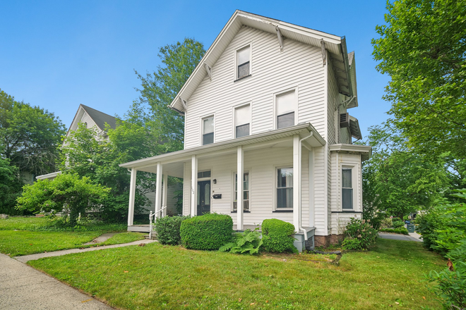 Exterior - Perfect SH Student Rental House