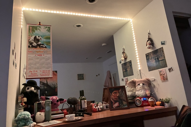 Bedroom - ROOM In a 5-Bedroom/ 3 bath group area near GU Hospital - FOXHALL Area House (shared housing)