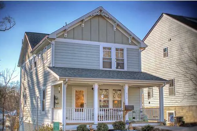 outside view - Bright 3 bd, Walk or Bike to Hospital/Grounds