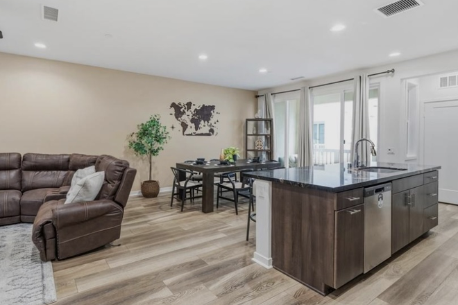 Living Area Floor 2 - Modern 3BR Townhome w/ Rooftop Fireworks Views — 10 Minutes to Chapman
