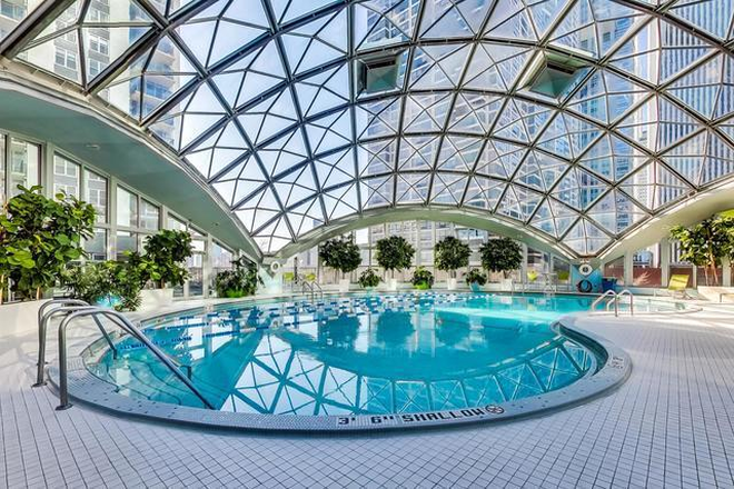 Pool - Apartment in the Heart of Loop