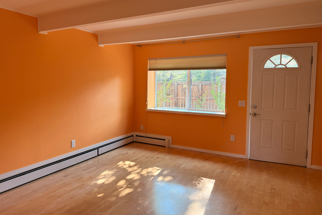 2 - AVAILABLE NOW!: 3576 Broadway Townhome