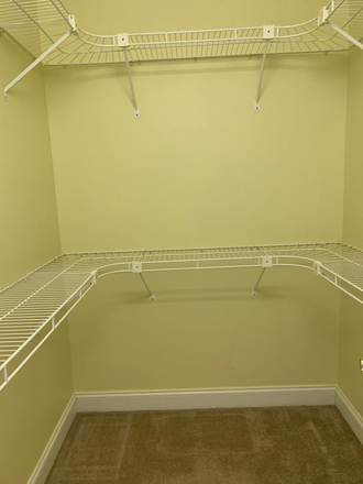 - 2 Bedroom 2.5 Bath Townhouse with 2 Car Garage