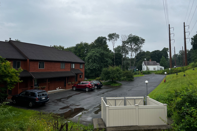 Exterior - Master Bedroom Available in Town House!