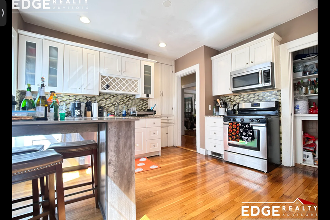 Kitchen - Roommates wanted near Oak Square— Free Parking
