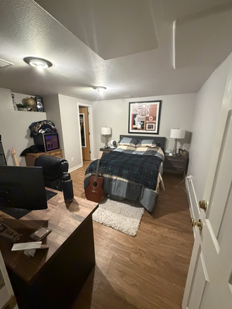 bedroom - Spacious Single-Bedroom on the Hill | Spring 2027 Sublease
