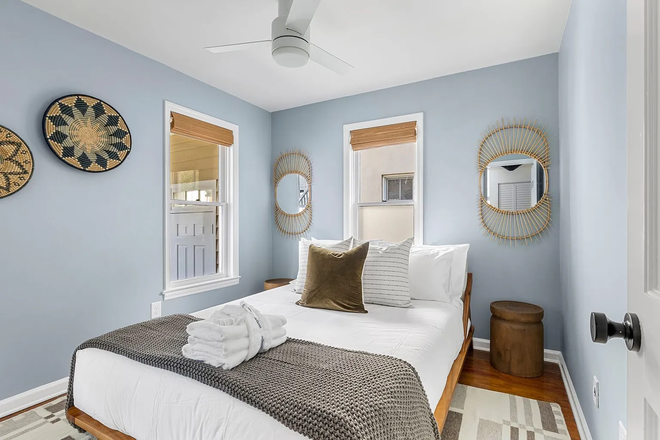 Bedroom 2 - Chic 2 Bedroom Apartment in Quiet Neighborhood Middle of Downtown