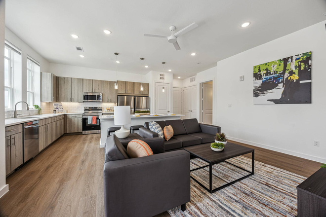 Living Room - Nest on Sunset Summer Sublease Apartments