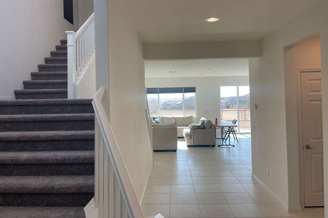 Entrance - UCR College house. 1 units available co-ed house.