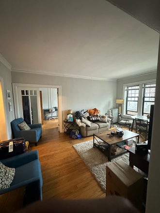 Main room (last tenant's furniture, current furniture is different) - Noyes and Maple, 10 min from Tech