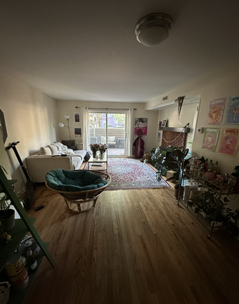 Living room - House close to campus