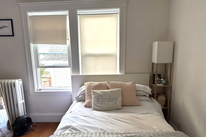 Bedroom - Bedroom Available for Summer Sublet Close to BC Campus!
