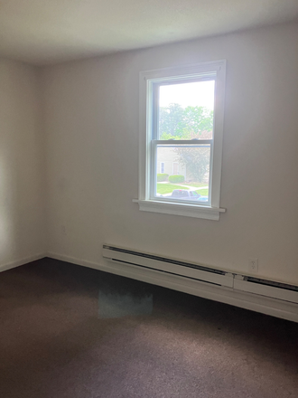 bedroom - July 15 - Two bedroom apartment -Umass bus route