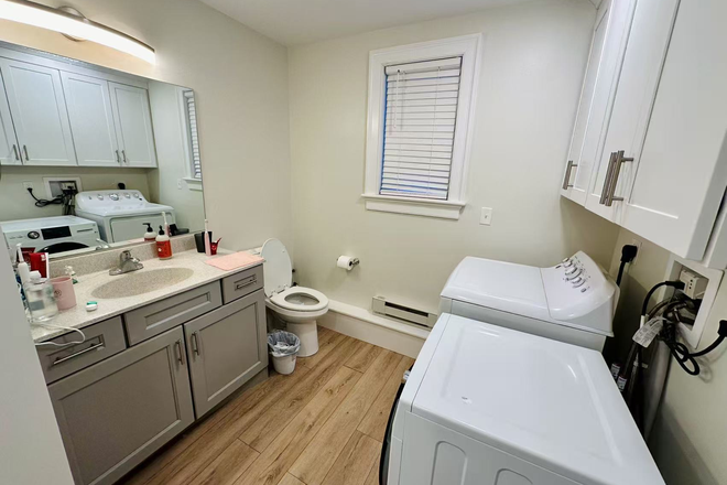 Bathroom - Center East Commons