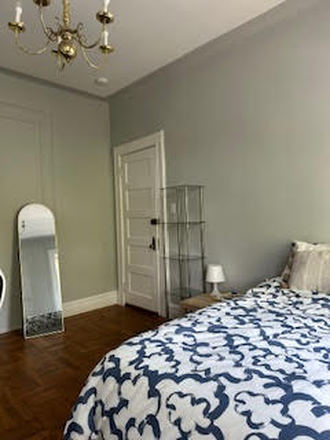 Large funished room. Freshly painted - Amazing Furnished, Private Room - Utilities & WiFi Included in Rent!