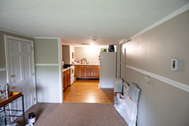 Kitchen/ eating area - 4 Bedroom unit available- June 1st - Bus stop